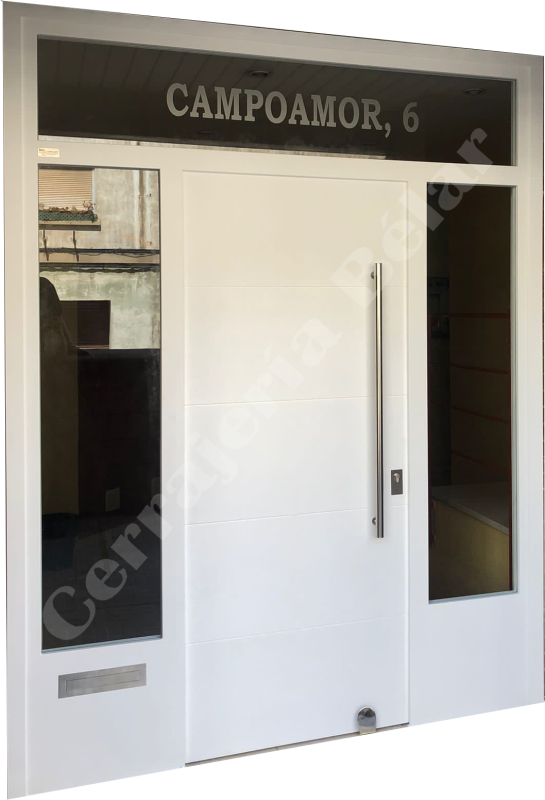 Puerta de chapa con dos fijos laterales y uno superiror Puerta de chapa con dos fijos laterales y uno superiror