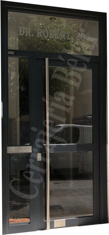 Puerta de comunidad con fijo lateral y un superiror y tirador inox Puerta de comunidad con fijo lateral y un superiror y tirador inox