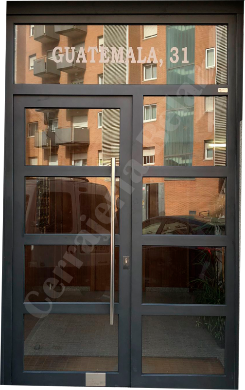 Puerta de comunidad sencilla y elegante Puerta de comunidad sencilla y elegante