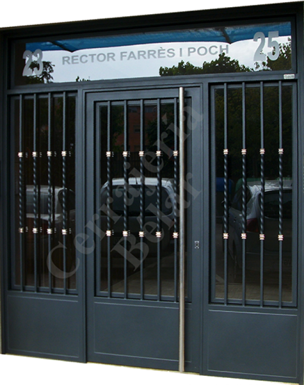 Puerta con línea sencilla fabricada con hierro Puerta con línea sencilla fabricada con hierro