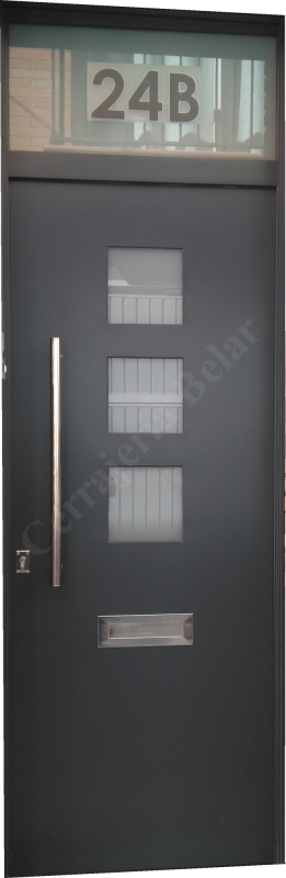 Puerta de Chapa con estructura metálica Puerta de Chapa con estructura metálica