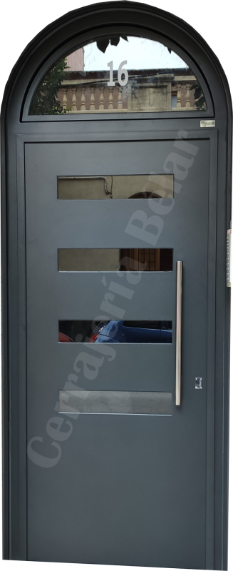 Puerta con tirador exterior Puerta con tirador exterior